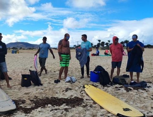 El 2º curso de técnicos de surf adaptado en Fuerteventura potencia la especialización y adaptación de los entrenadores en Surfing Adaptado.