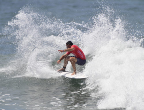 Cinco de los seis españoles mantienen intactas sus opciones en el mundial de surf de El Salvador
